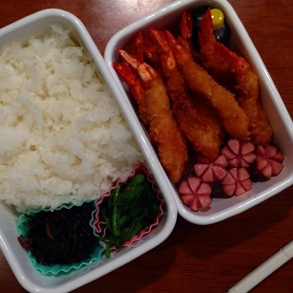 Snapdishの料理写真:エビフライ弁当|なつこいっきママさん