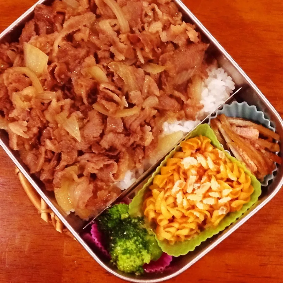 Snapdishの料理写真:牛丼弁当|なつこいっきママさん