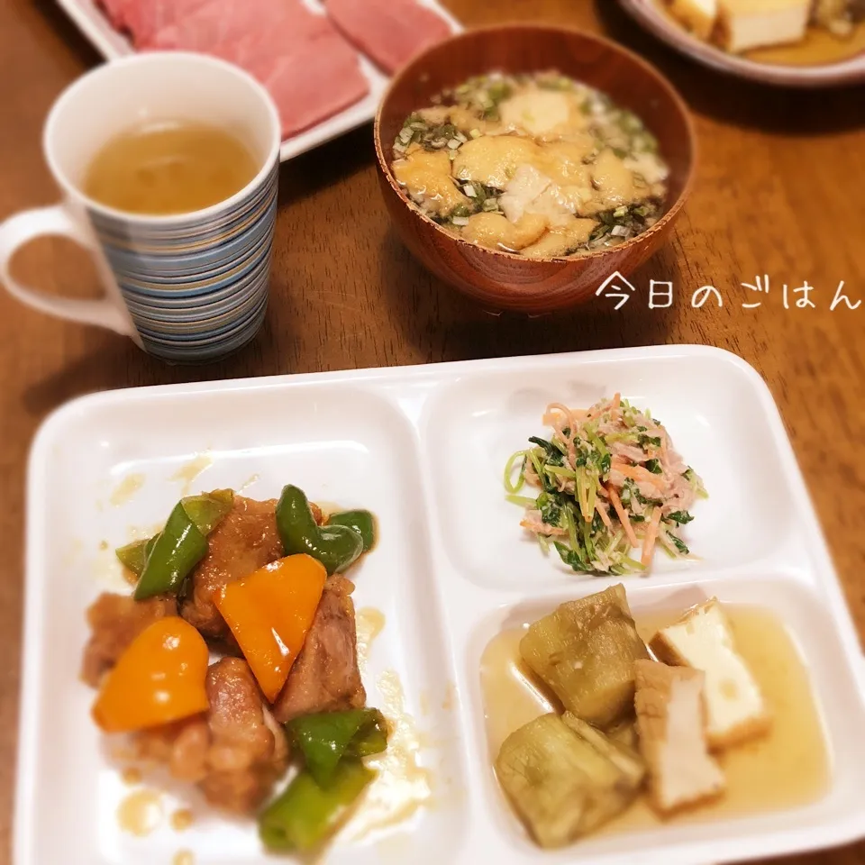 Snapdishの料理写真:鶏ももとピーマンの甘辛炒め|teritamagoさん