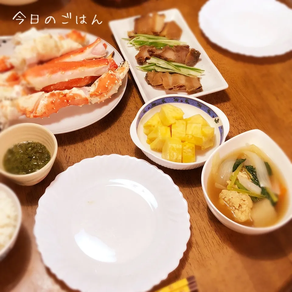 Snapdishの料理写真:たらば蟹とみそ漬けアワビ|teritamagoさん