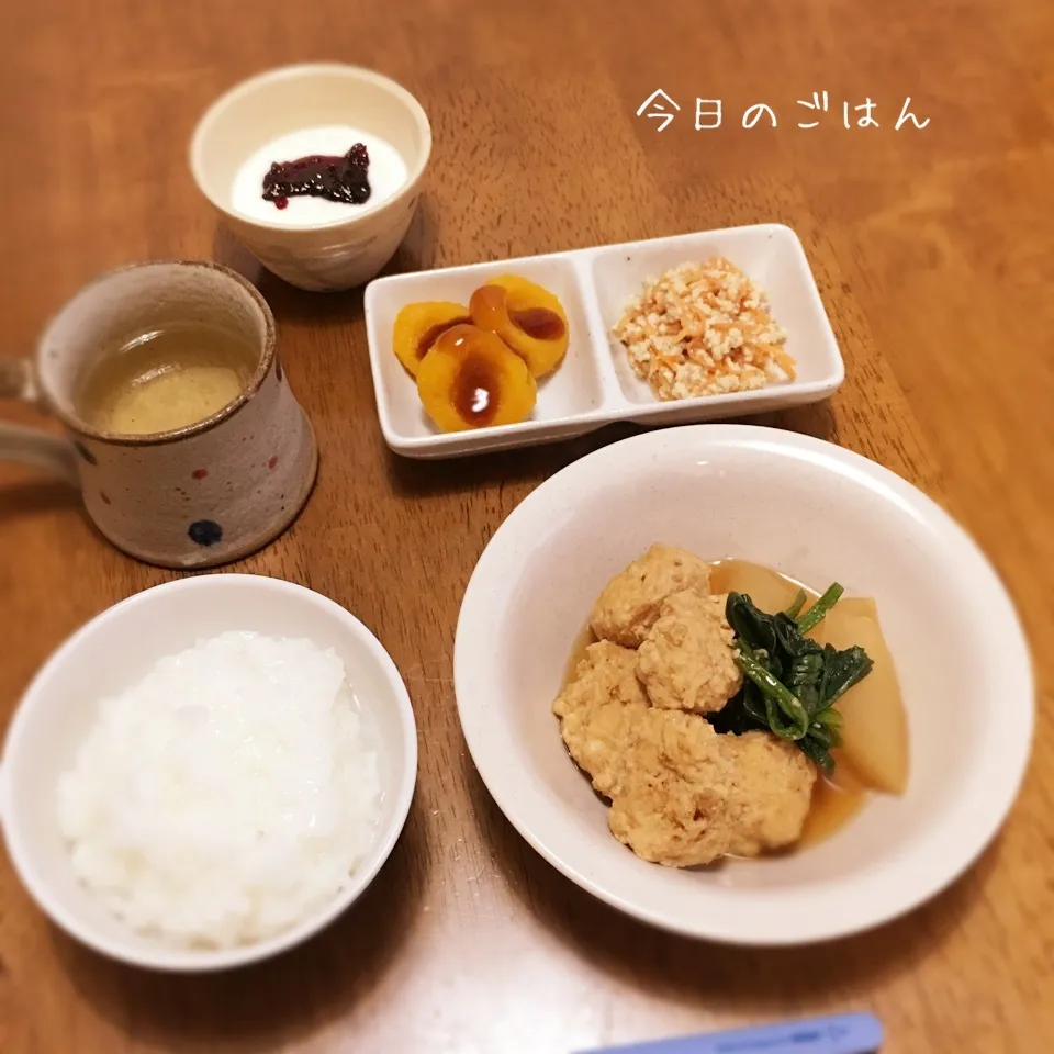 Snapdishの料理写真:鶏団子と大根の煮物|teritamagoさん