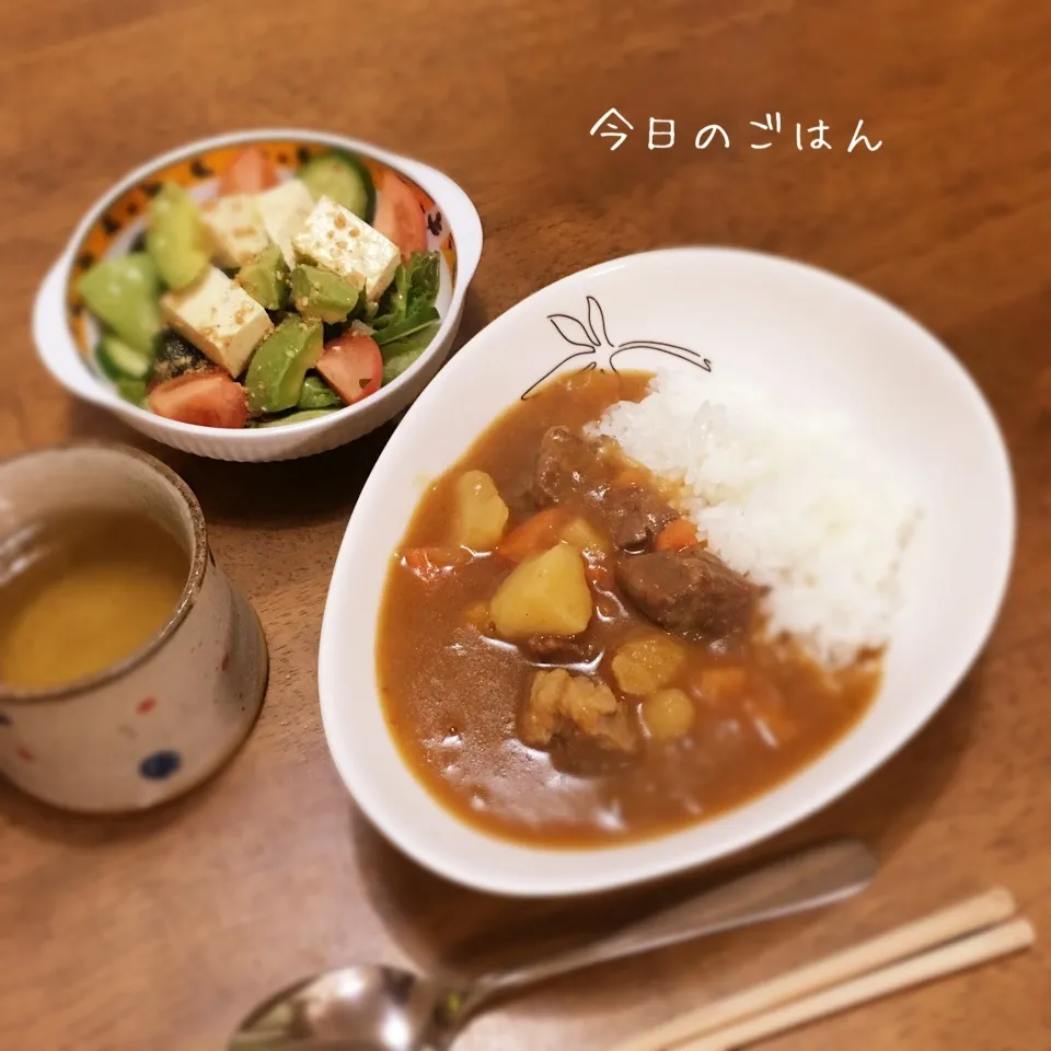 Snapdishの料理写真:牛肉ゴロゴロカレー|teritamagoさん