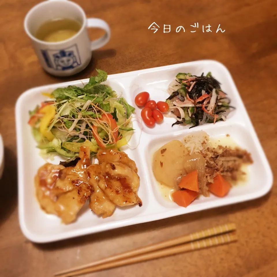 Snapdishの料理写真:鶏胸肉のオイマヨ和え|teritamagoさん