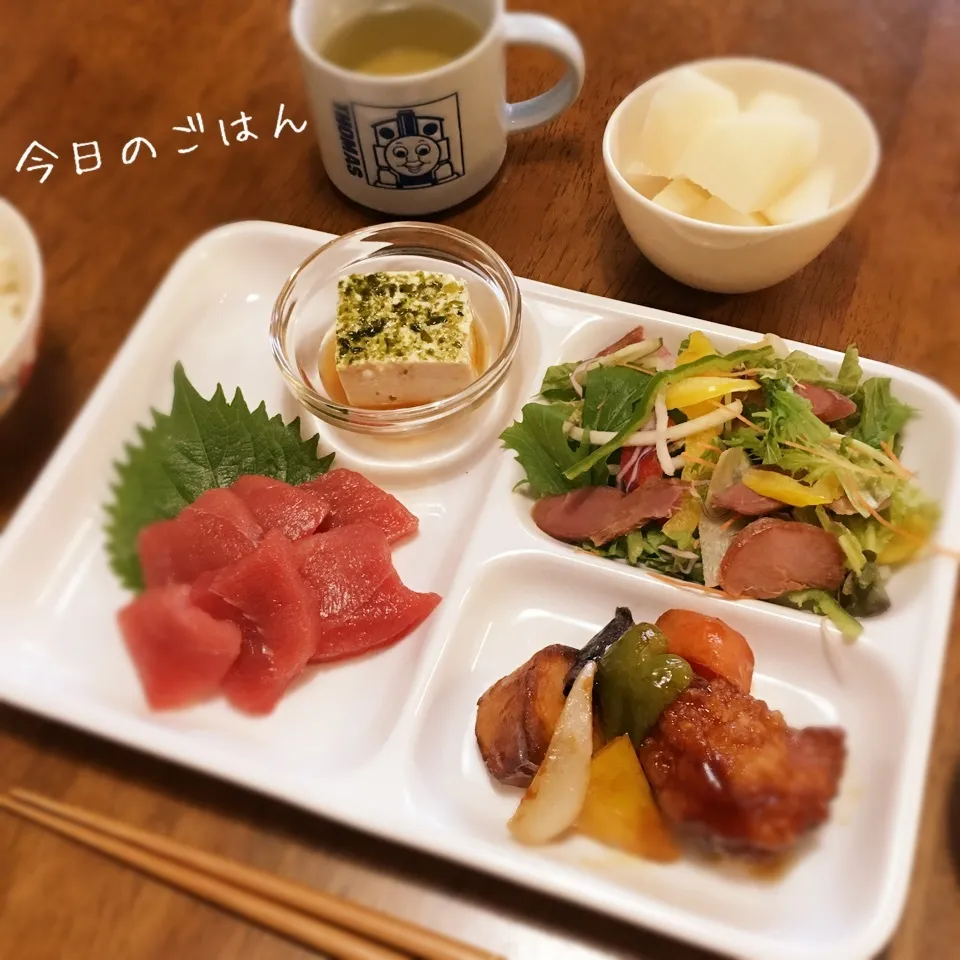 Snapdishの料理写真:鮪の刺身|teritamagoさん