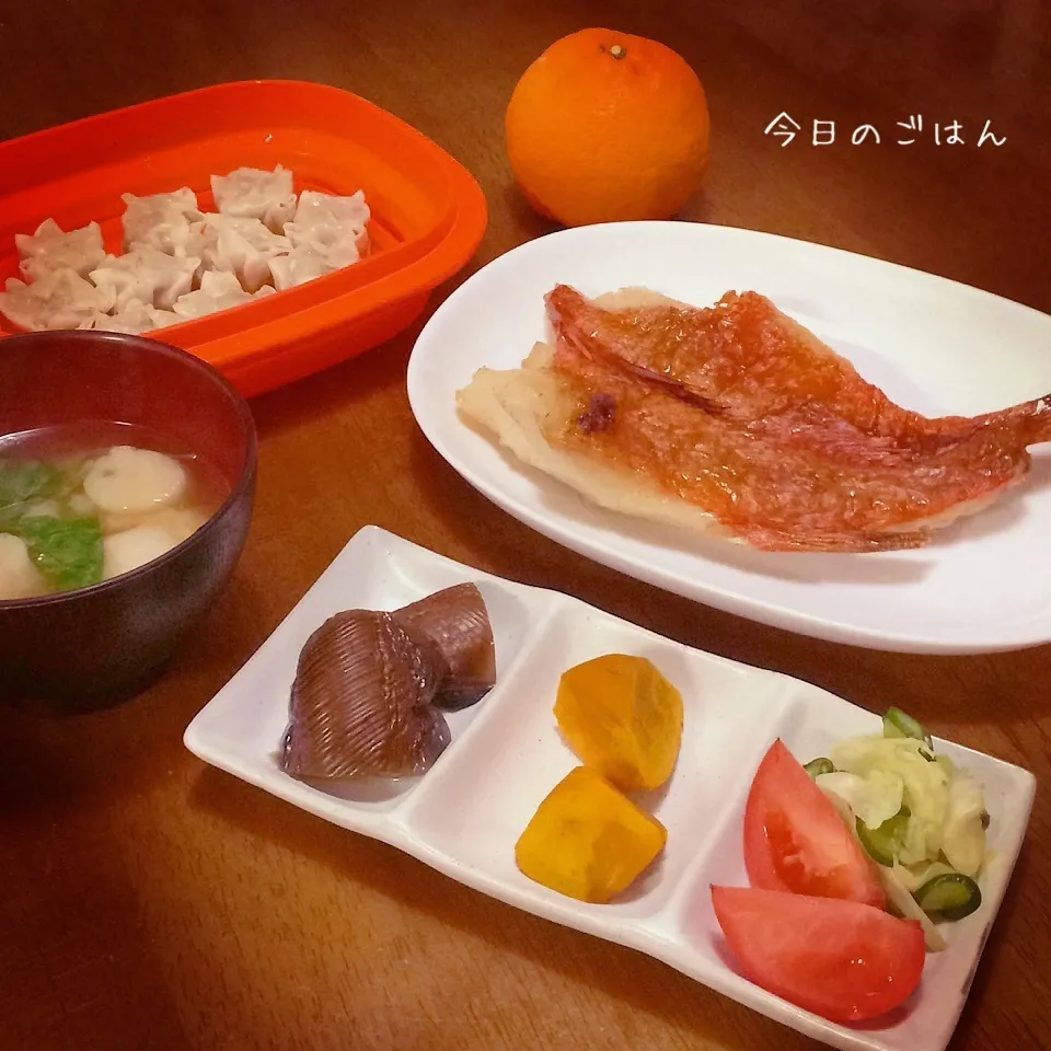 Snapdishの料理写真:干物と焼売|teritamagoさん