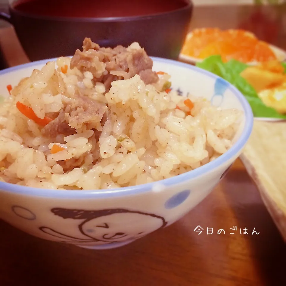 Mariさんのうまうま〜♡焼肉のタレで♡炊き込みご飯 |teritamagoさん