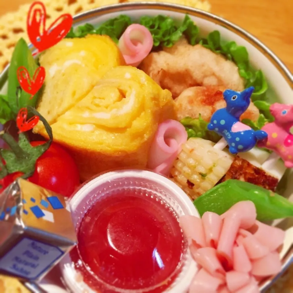 Snapdishの料理写真:むすめちゃんお弁当♪|くぅ*さん