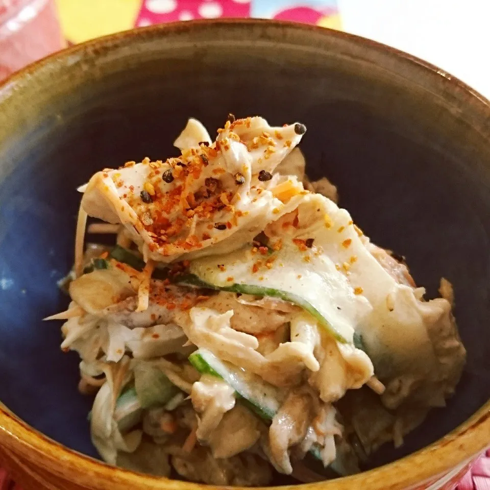 鶏肉と切り干し大根の胡麻和え|あやみぃさん