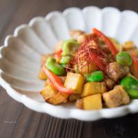 豚肉とそら豆、じゃがいもの中華炒め