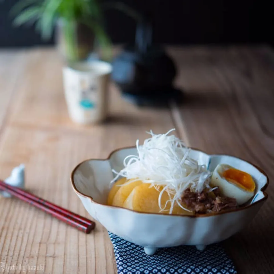 Snapdishの料理写真:冷凍で大根しみしみ 牛肉と冷凍大根の煮もの|葉月さん