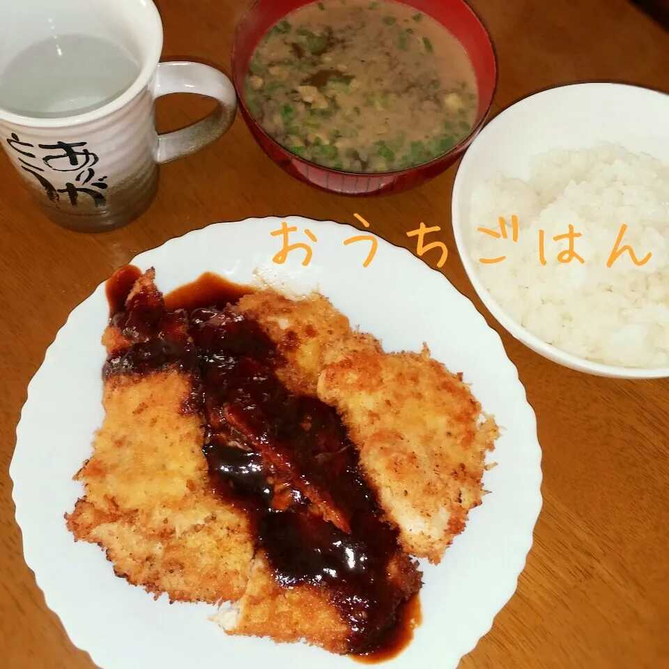 Snapdishの料理写真:わらじチキンカツ🐔野菜不足😓|aiさん