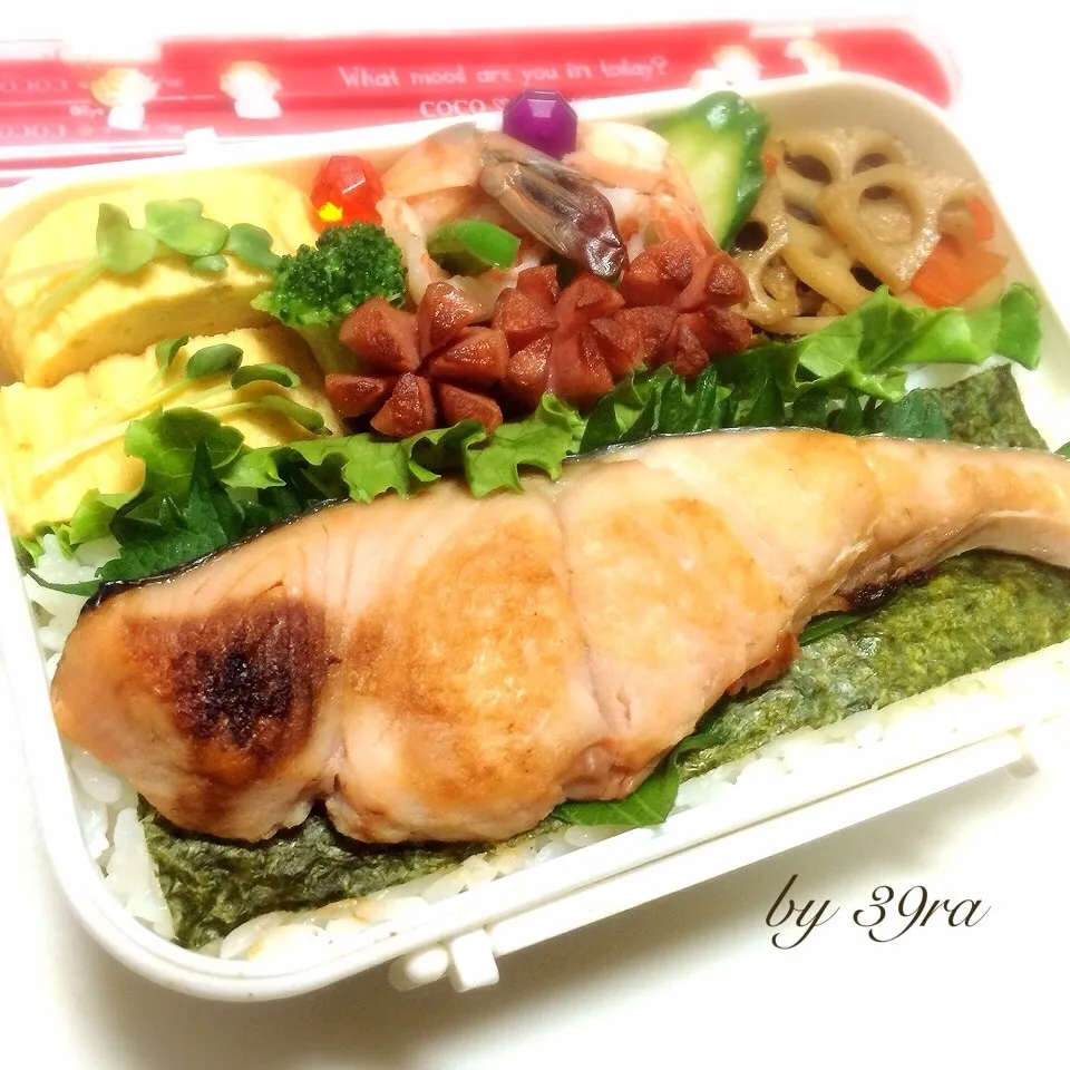 Snapdishの料理写真:鮭乗り☆海苔弁当！|さくらさん