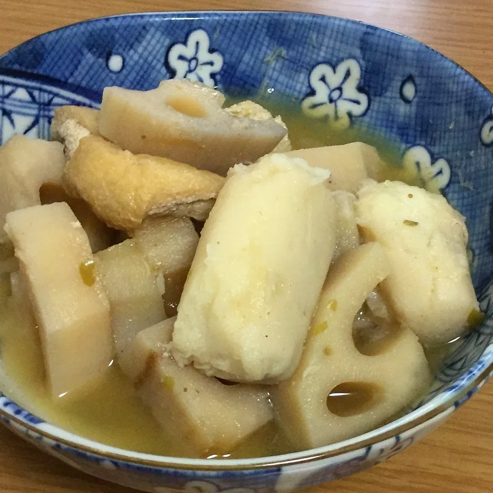 Snapdishの料理写真:れんこん、さといも、油揚げの煮物|naoさん