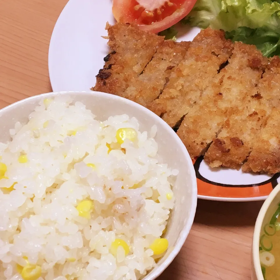 Snapdishの料理写真:2017.6.11 とうもろこしご飯|sapponさん