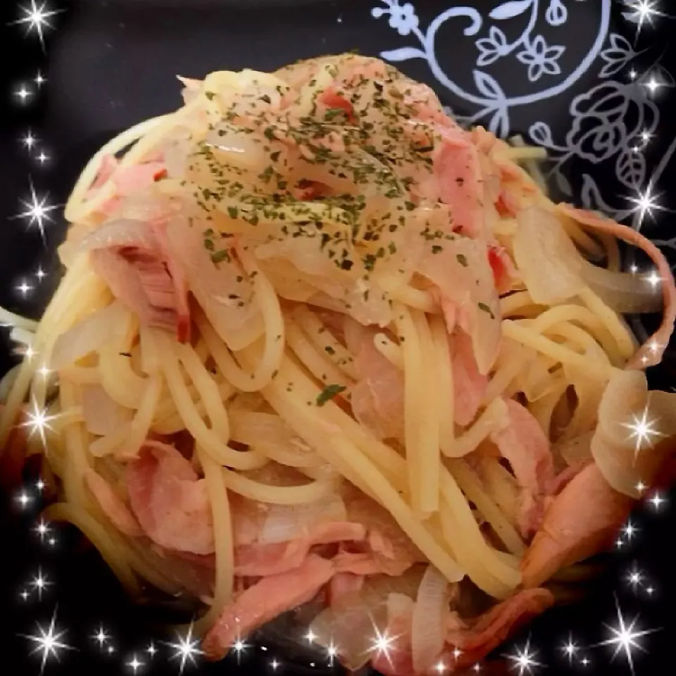 ベーコンと玉ねぎのパスタ|ちょろぎさん