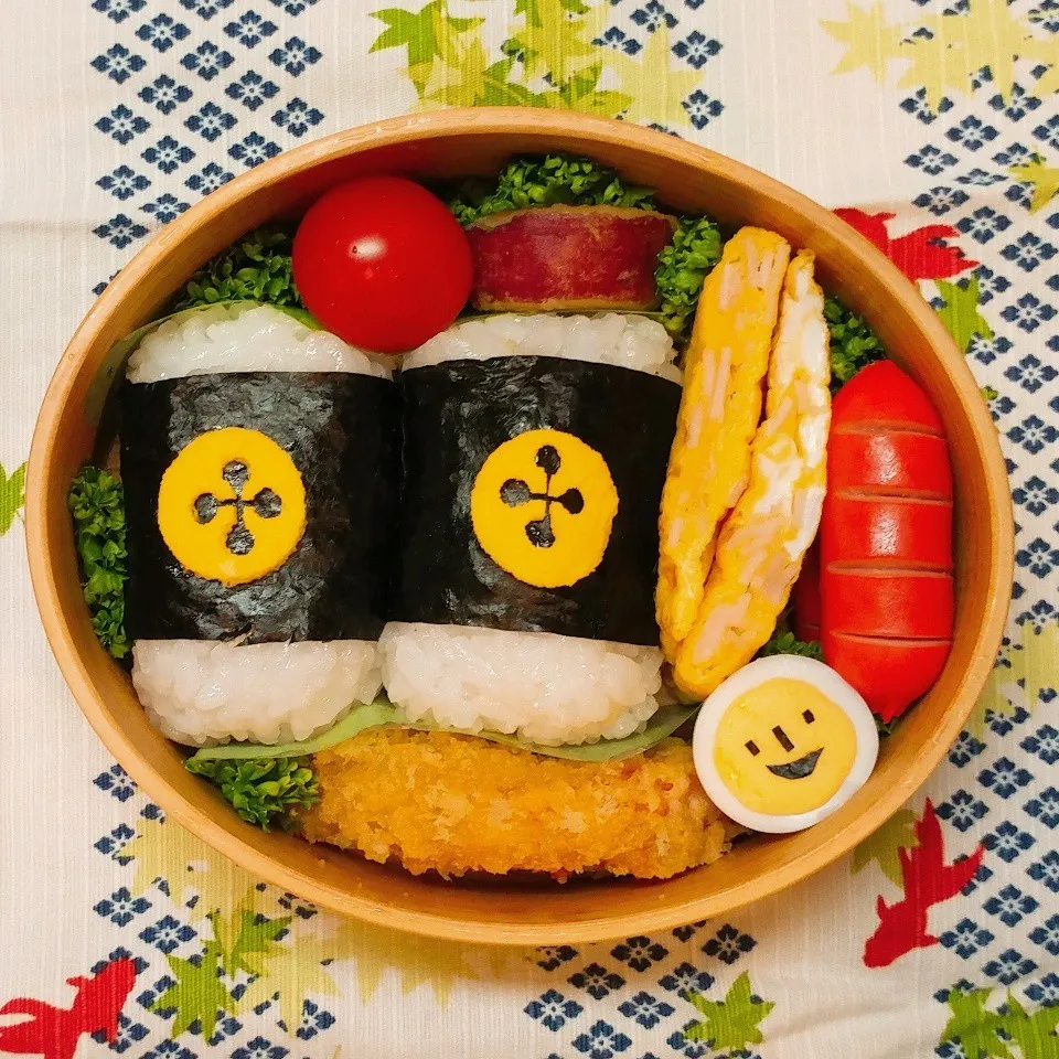 ボタンおにぎりのお弁当|佐竹サコタンさん