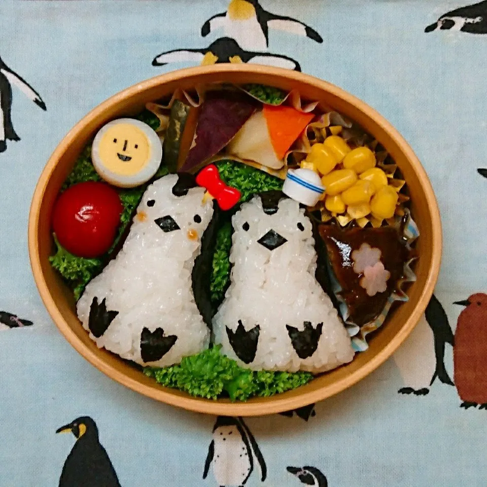 夏休み ペンギンのおにぎり弁当|佐竹サコタンさん