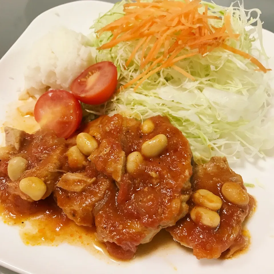 豚ヒレ肉の大豆のトマト煮込み♪|まぁ〜さん