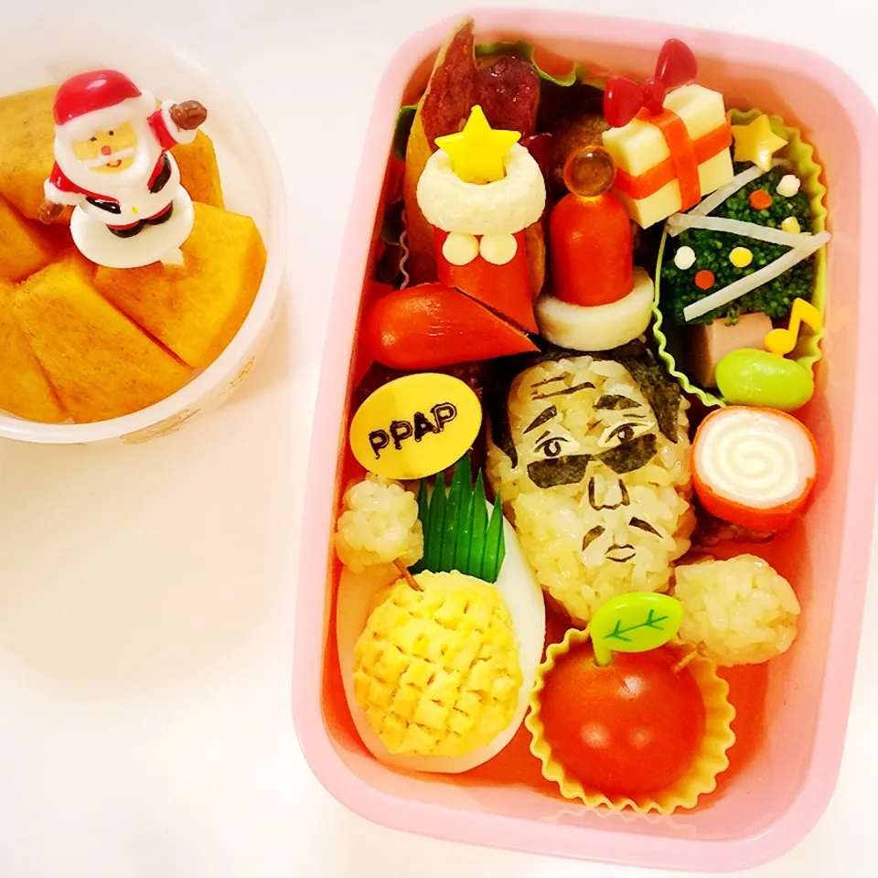 ピコ太郎サンタ PPAP弁当♪|riamamaさん