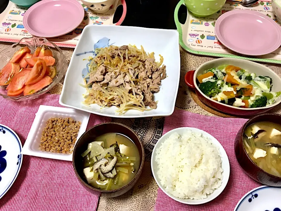 Snapdishの料理写真:豚ともやしのさっぱり胡麻酢和えのご飯|みよさん