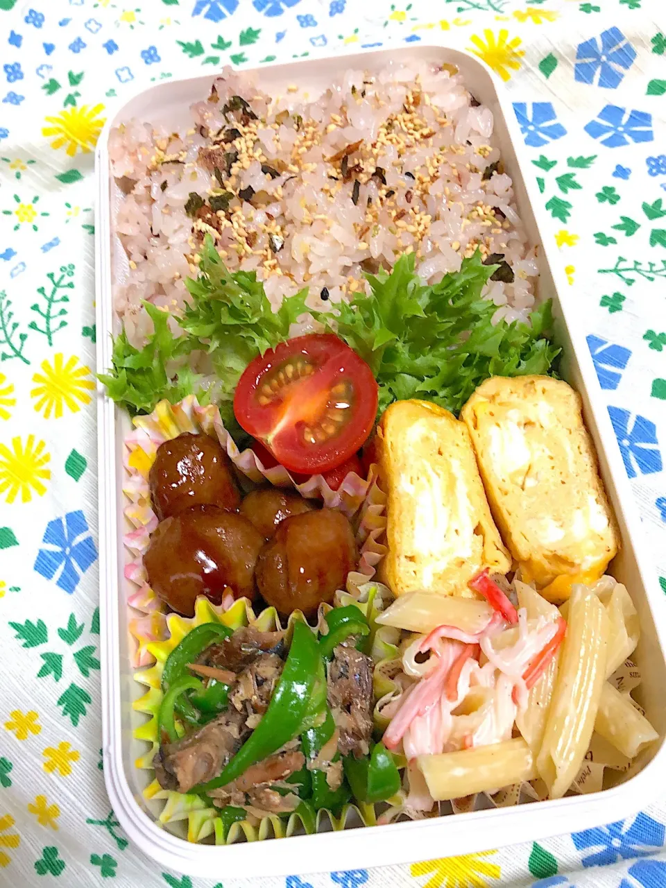 11.22☆旦那弁当
ミートボール
卵焼き
鯖とピーマンの和え物
マカロニサラダ|のん∞さん