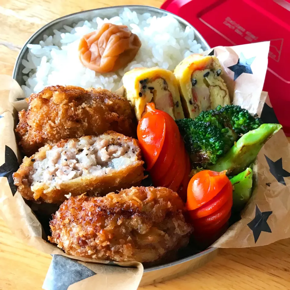 Snapdishの料理写真:メンチカツのお弁当|Daikiさん