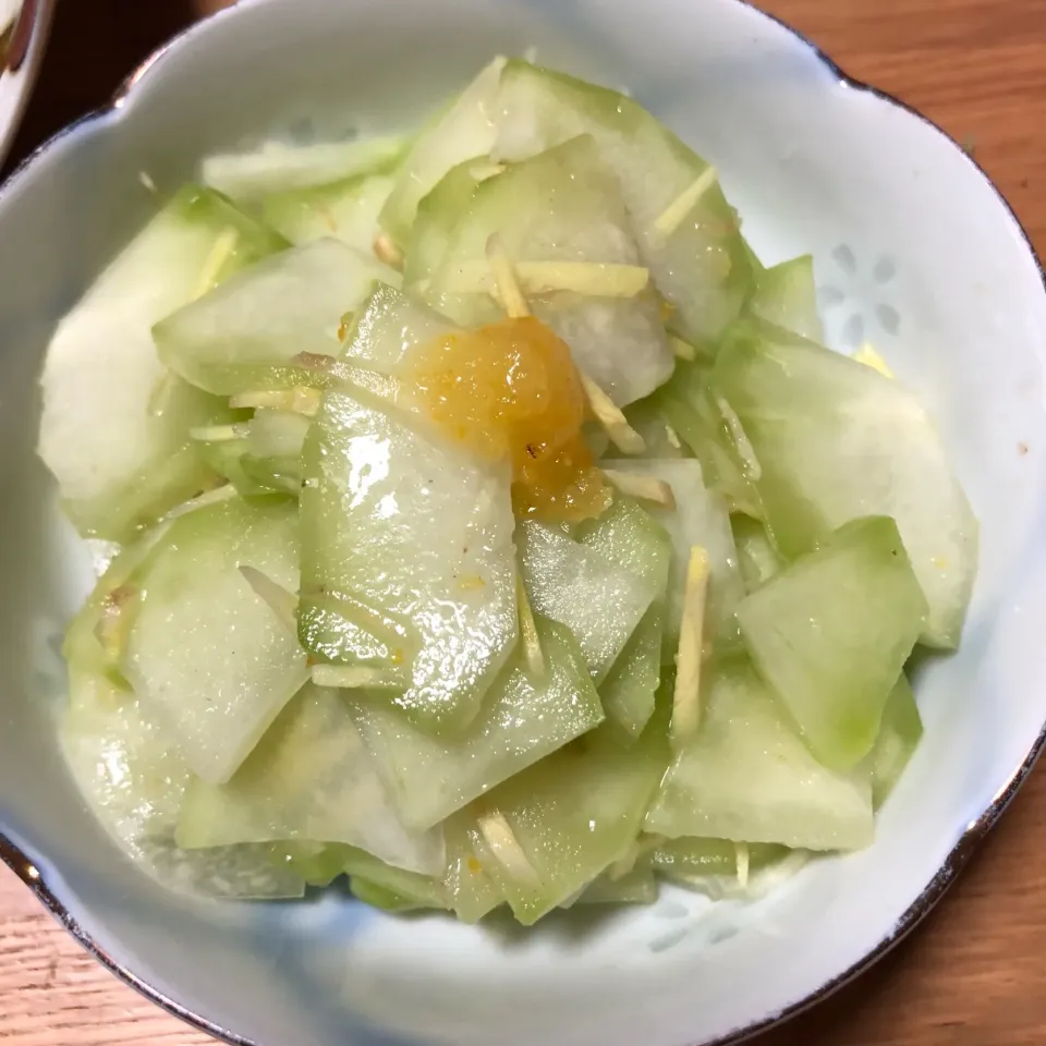 Snapdishの料理写真:ハヤトウリの即席漬け|Hideko  Tanakaさん