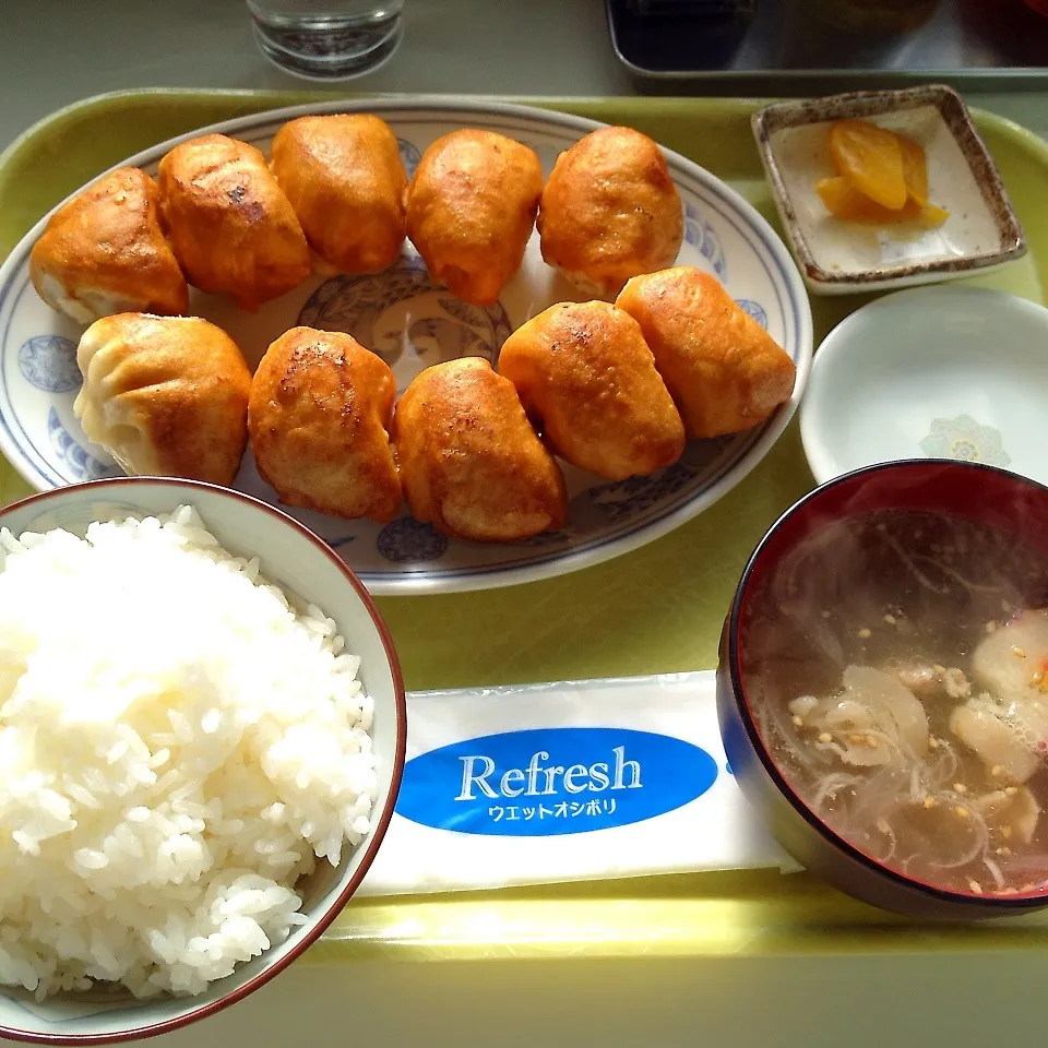 ホワイト餃子 de ランチ♪|さくらんさん