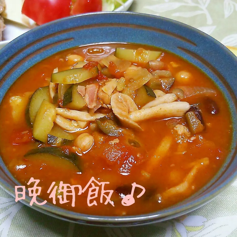 野菜とおまめのトマト煮込み♪|ちびたまさん