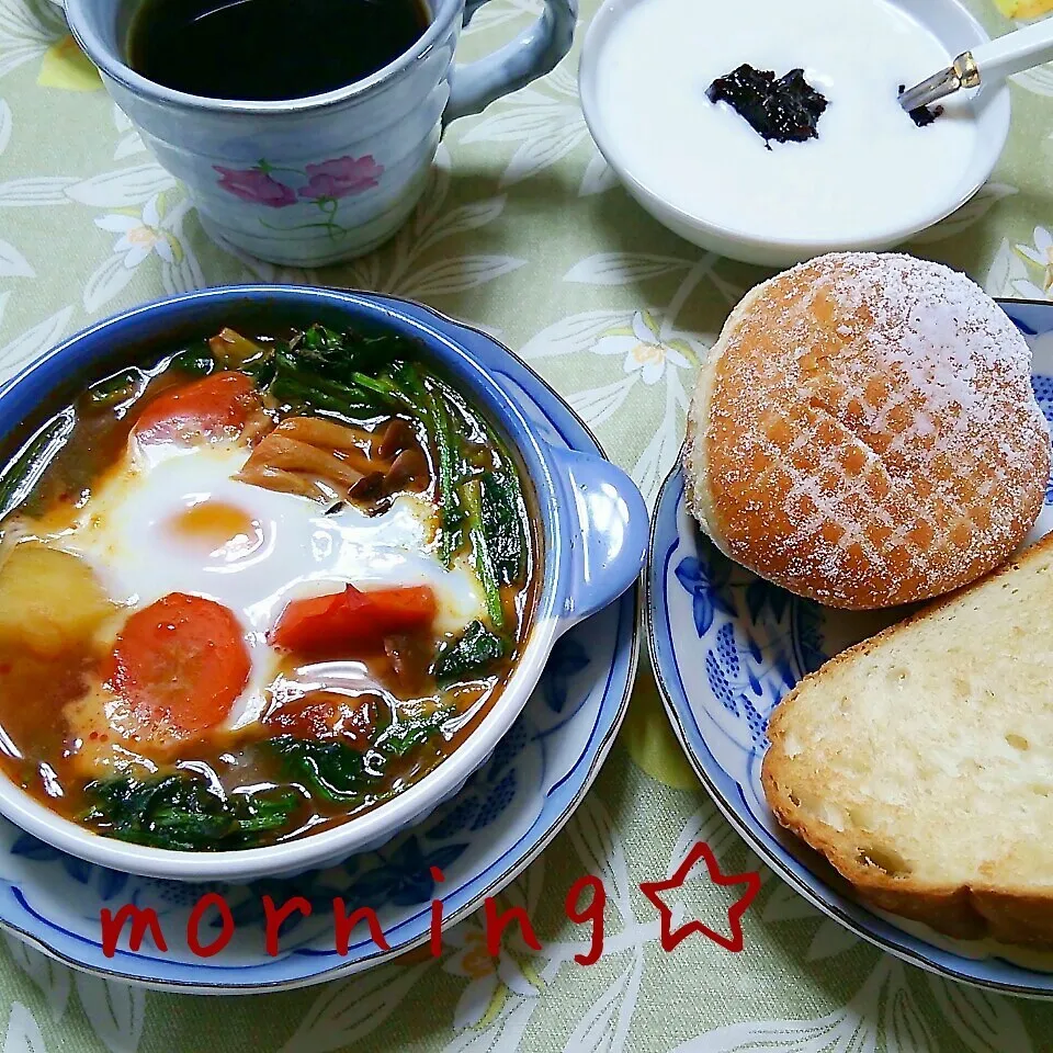 卵とほうれん草のココット焼き♪|ちびたまさん