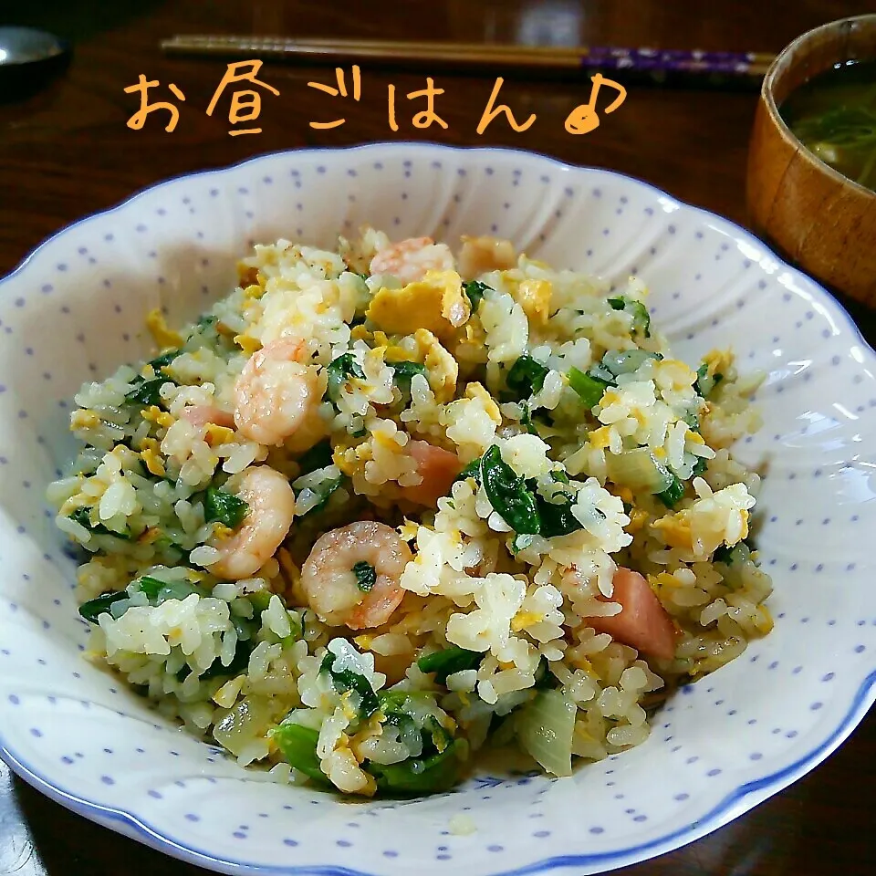 エビとほうれん草のチャーハン♪|ちびたまさん