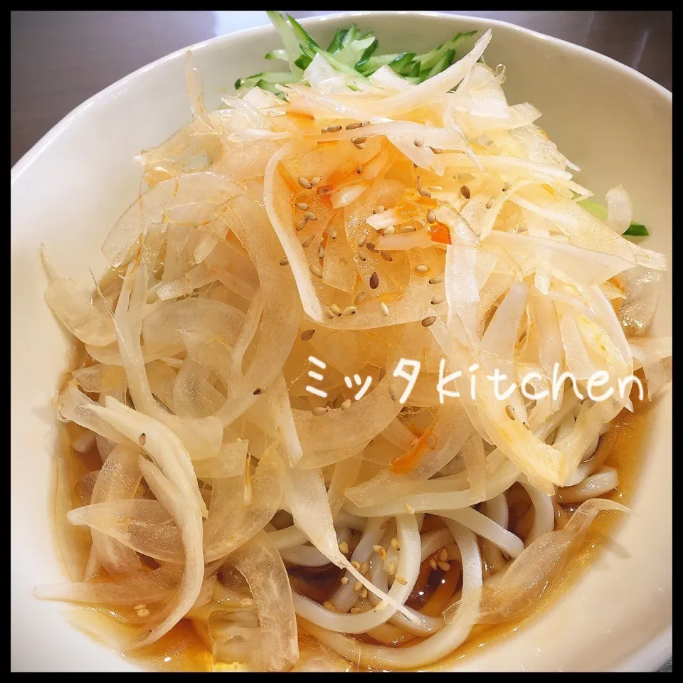 新玉ネギたっぷり♪ピリ辛ぶっかけ冷うどん|ミッタさん