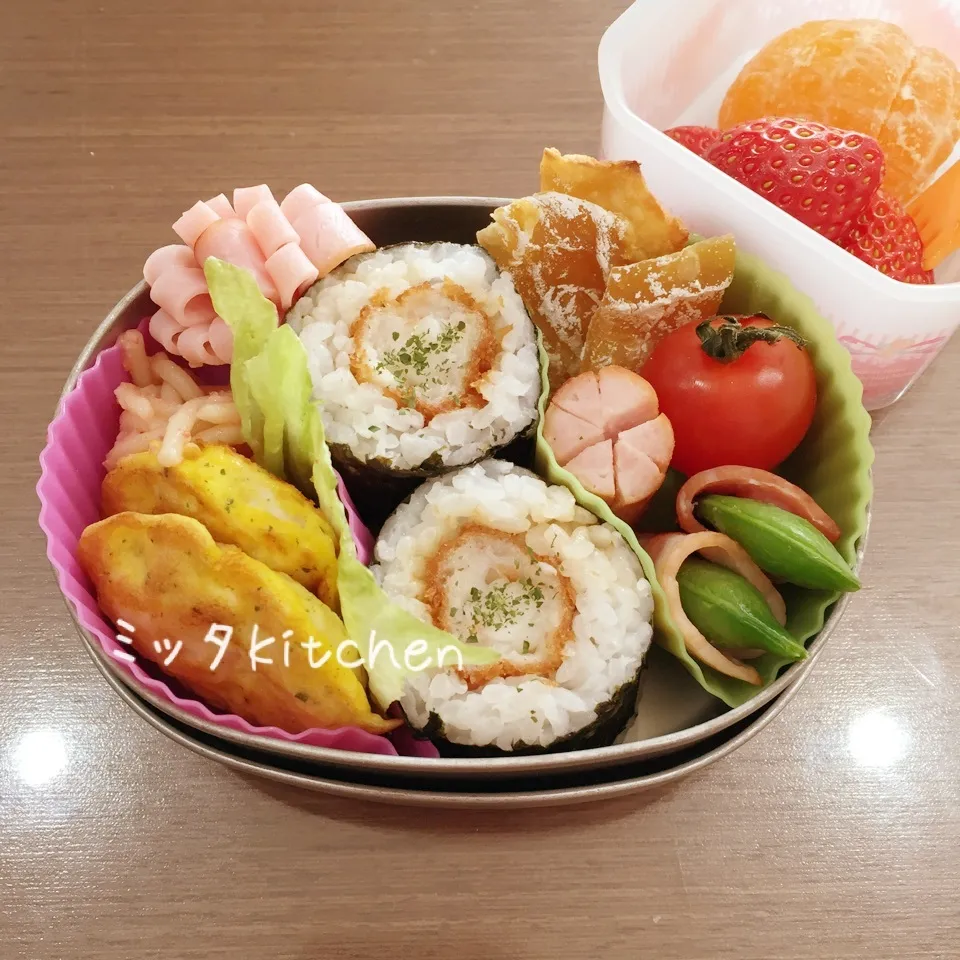 Snapdishの料理写真:園児弁当。エビフライロール|ミッタさん