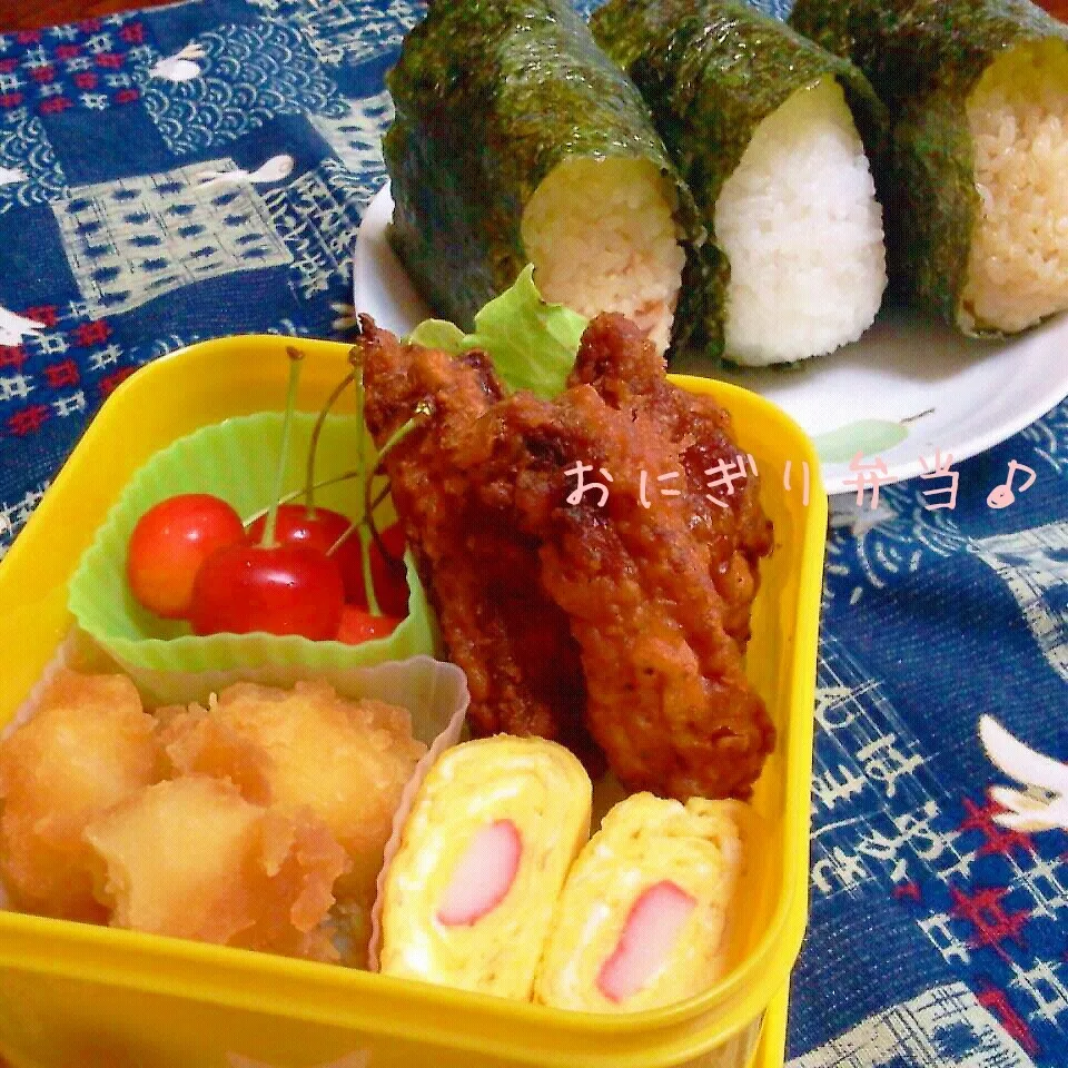 Snapdishの料理写真:おにぎり弁当♪|ちびたまさん