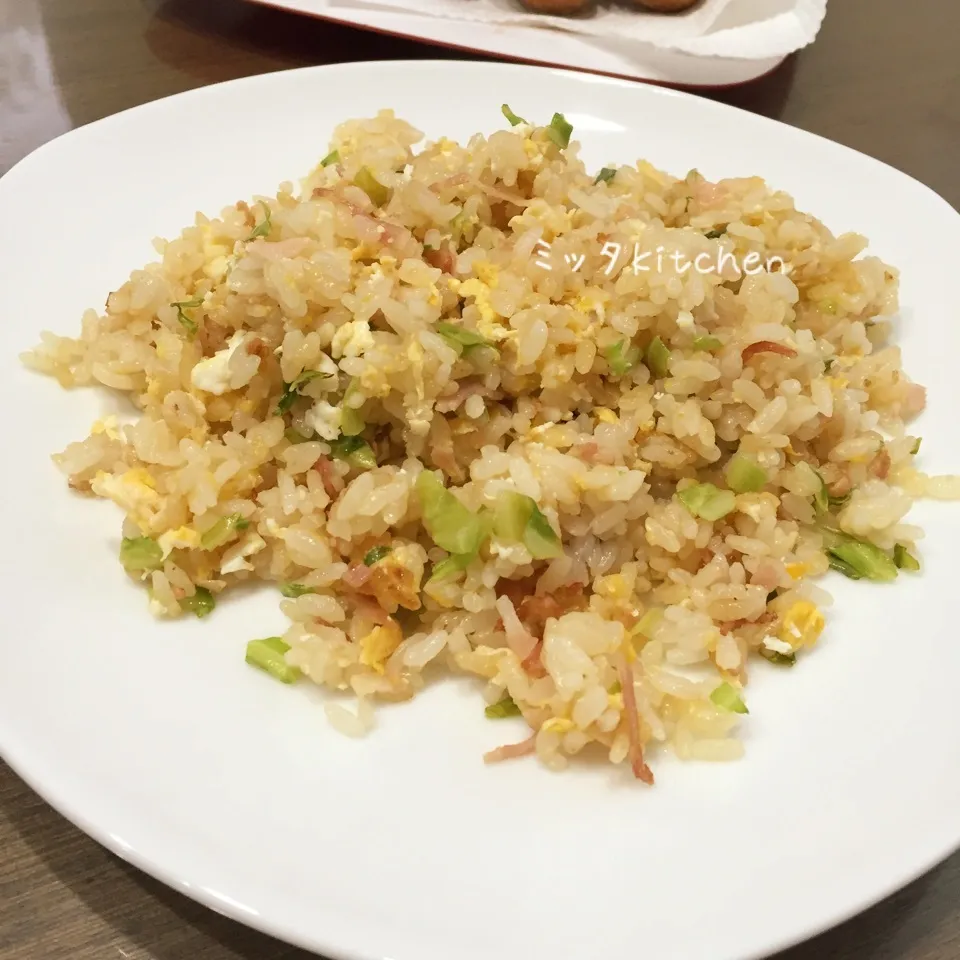 残った酢飯で朝チャーハン|ミッタさん