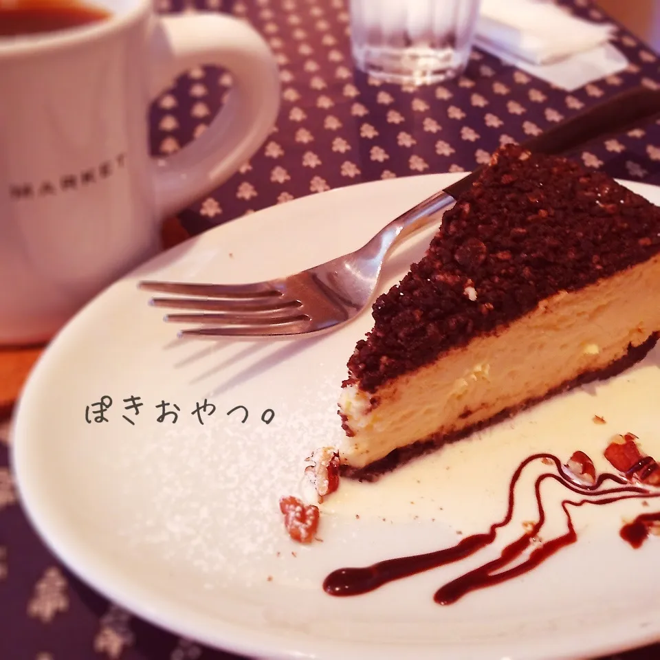 Snapdishの料理写真:クッキークリームチーズケーキ。|ぽき。さん