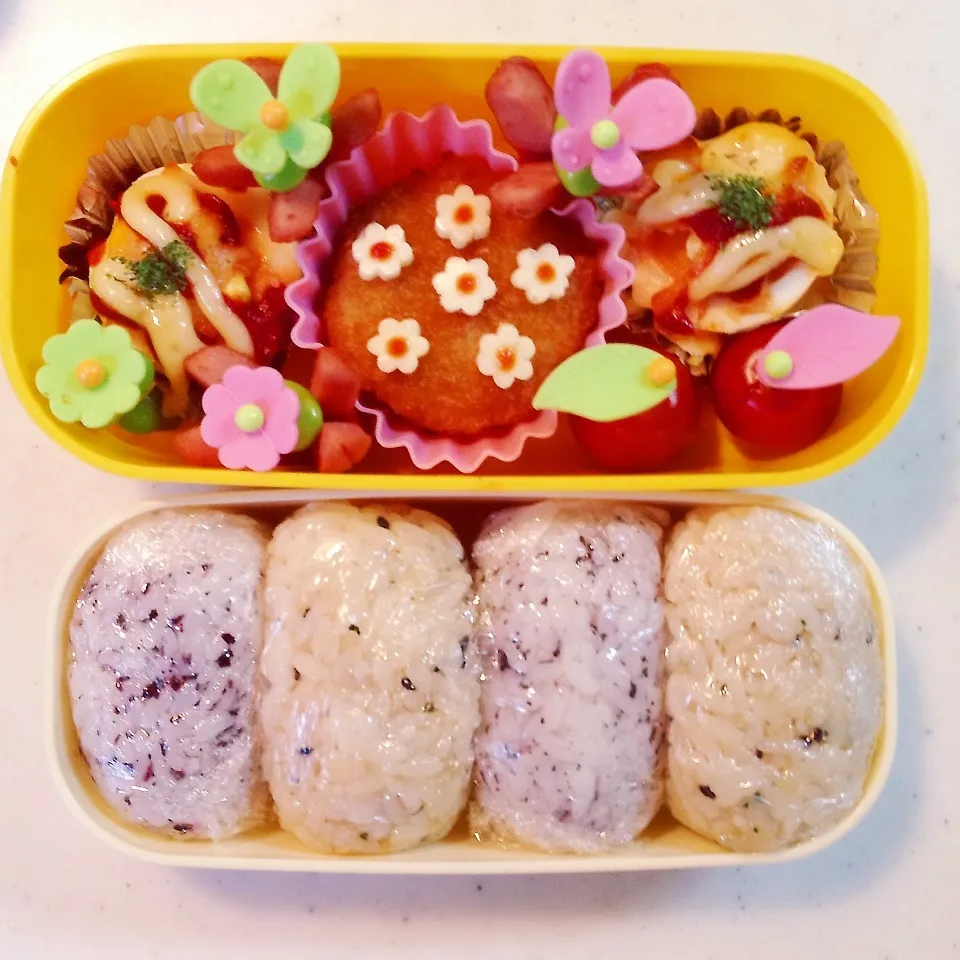 Snapdishの料理写真:高1女子お弁当♥︎ゆで卵グラタン＆俵おにぎり♥︎|mokomamaさん