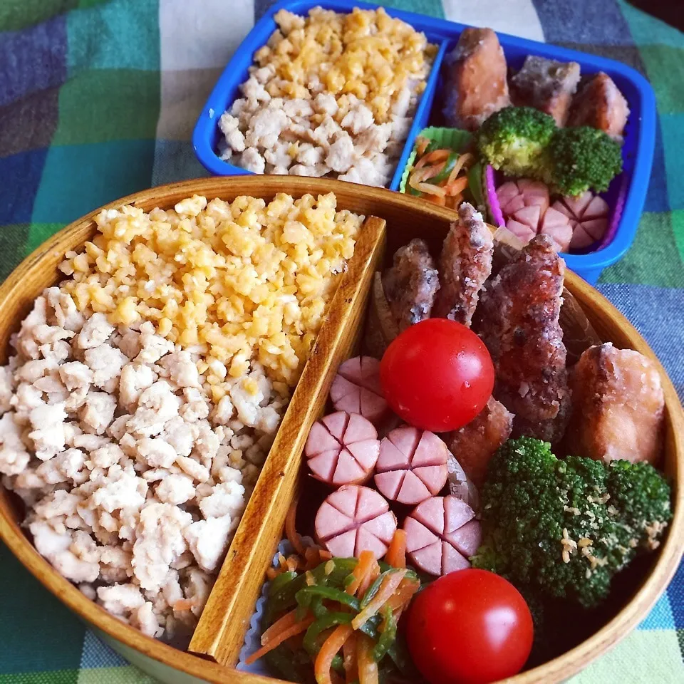 Snapdishの料理写真:フライパンで揚げ焼き！サーモンの竜田揚げお弁当☆|おいもさん