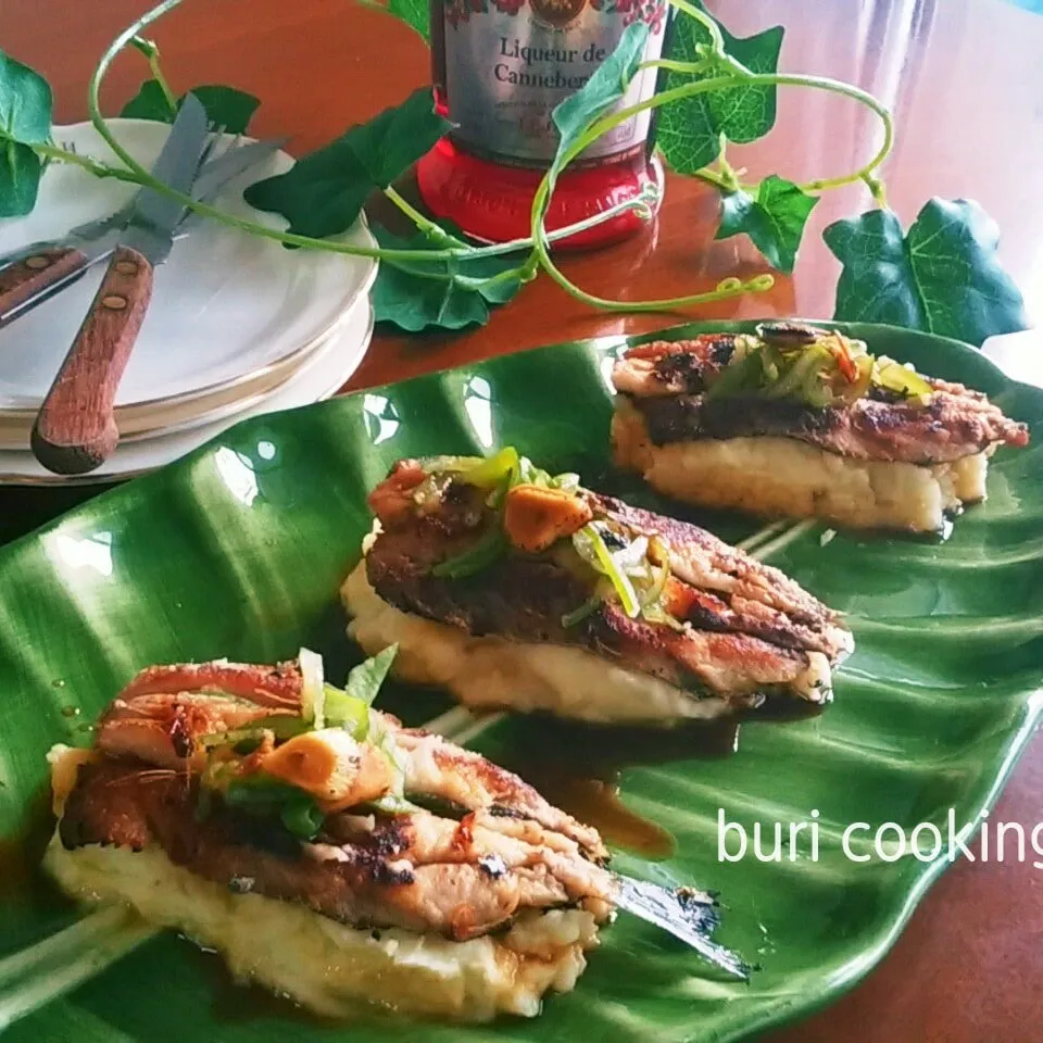 鰯のポテト焼きにんにくバター醤油～デパ地下ver.|ぶりさんさん