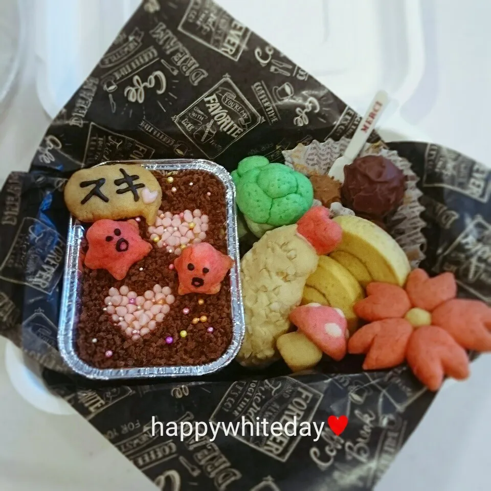 お菓子のお弁当🍱♥|れんこさん