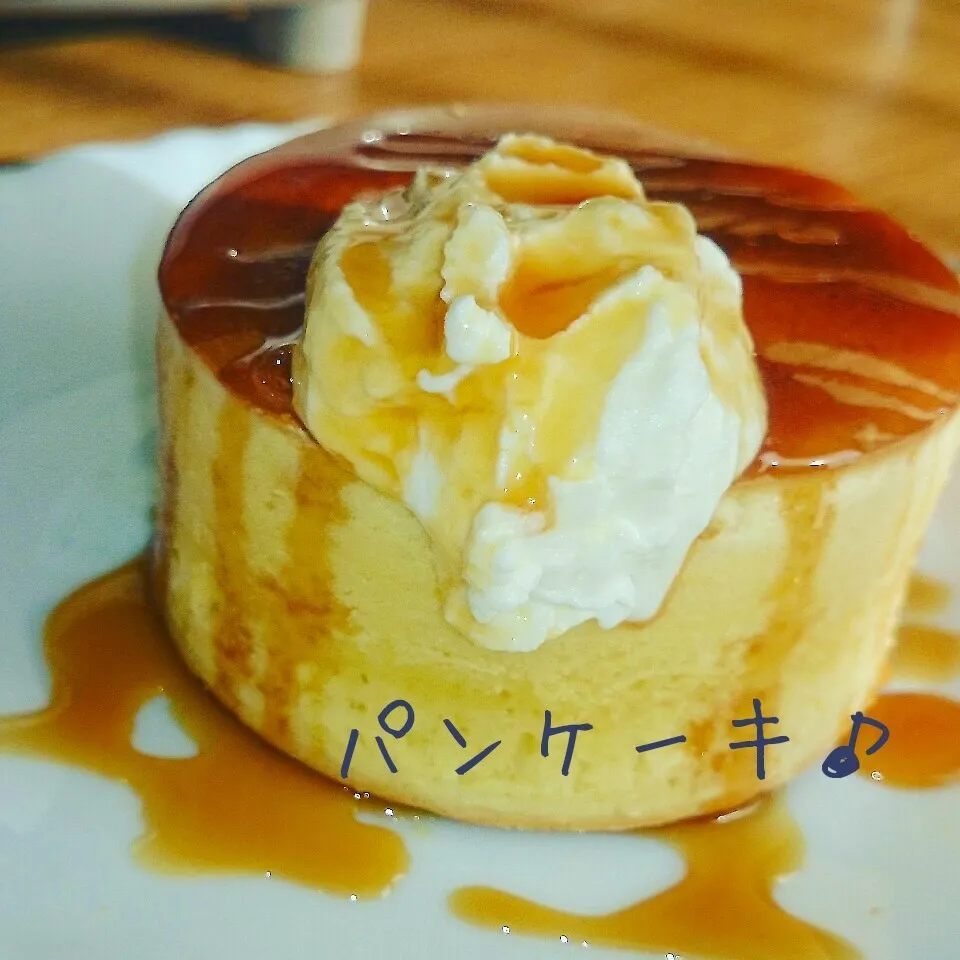 Snapdishの料理写真:分厚いパンケーキ♪|れんこさん