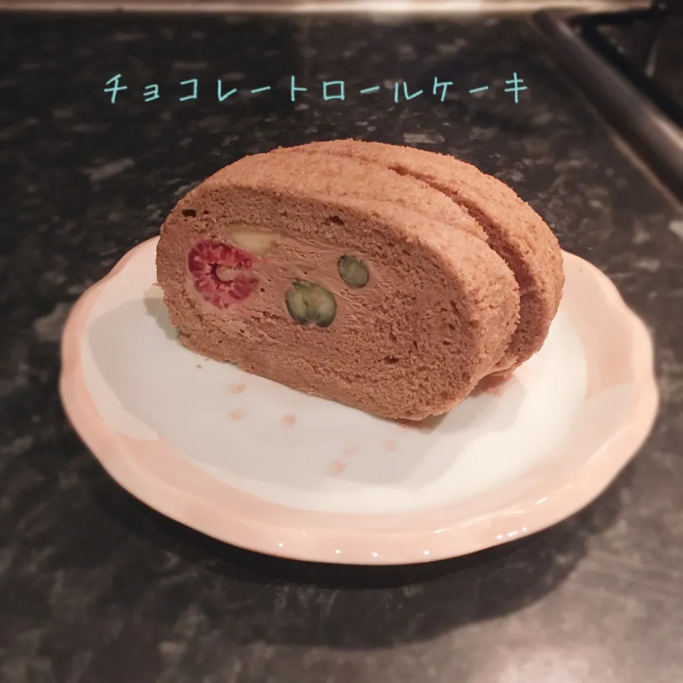 Snapdishの料理写真:チョコレートロールケーキ|kotoneさん