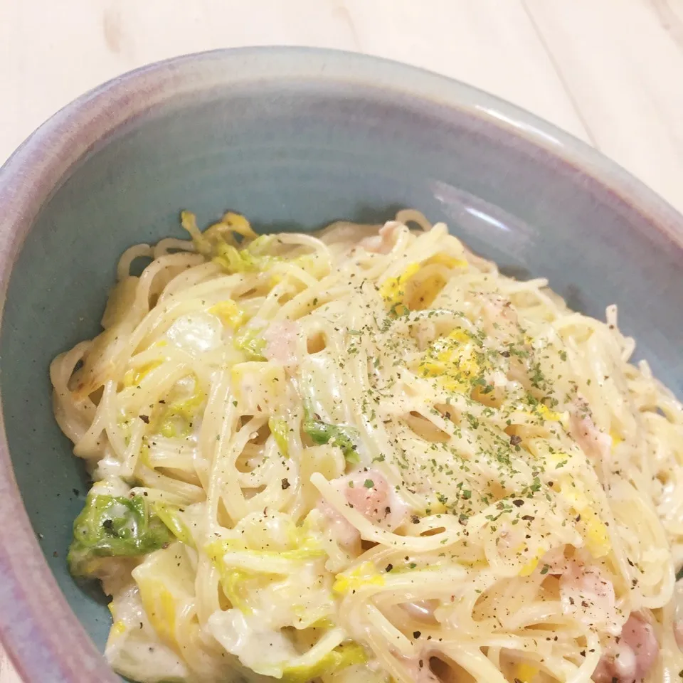 オレンジ白菜とベーコンのクリームパスタ|パウダーさん