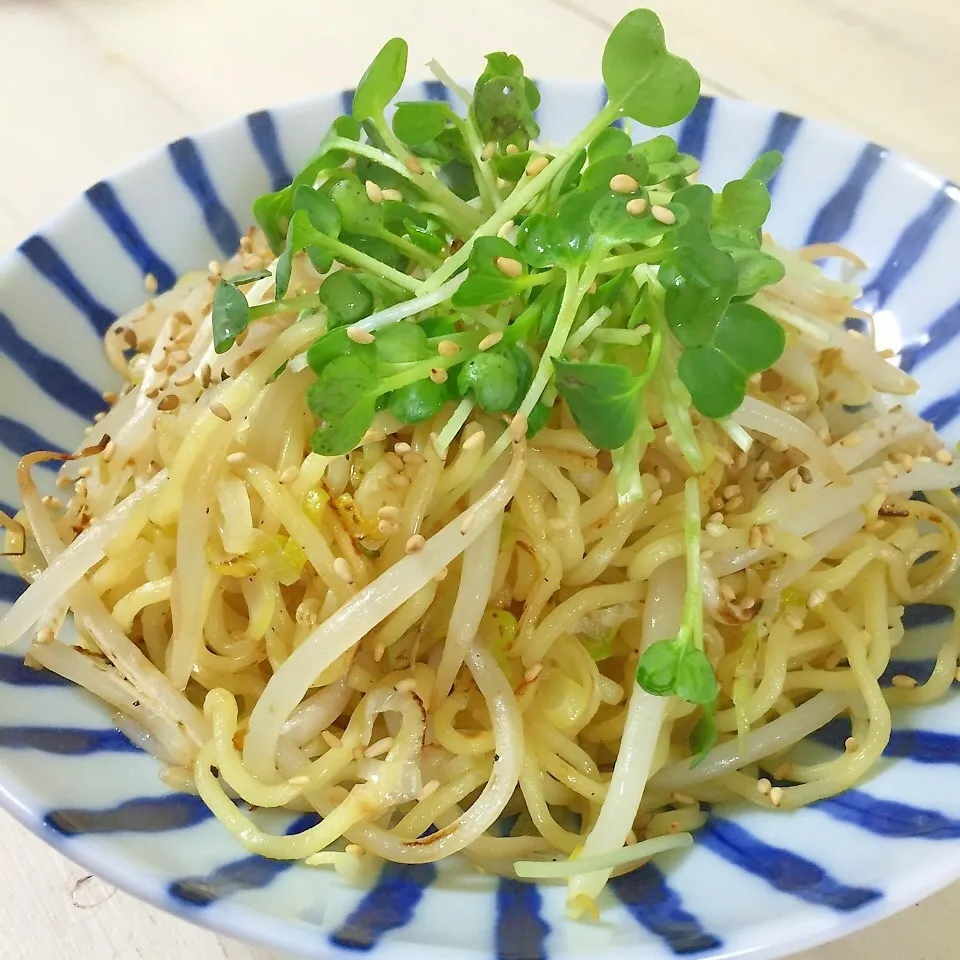 ナンプラー焼きそば|パウダーさん