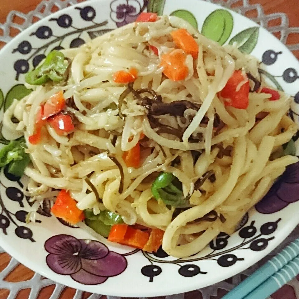 朝ごはんに焼きうどん♪|momomotototokokokoさん