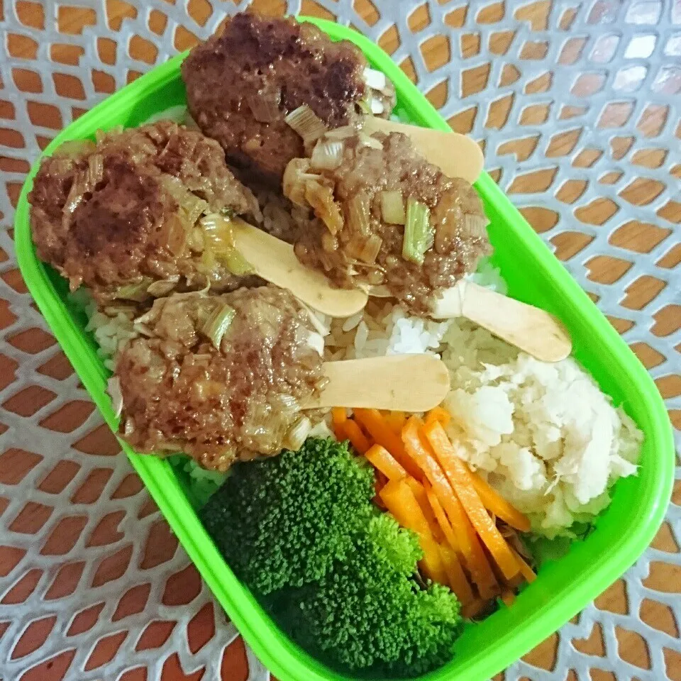 Snapdishの料理写真:☆お弁当: 26Oct2016|momomotototokokokoさん