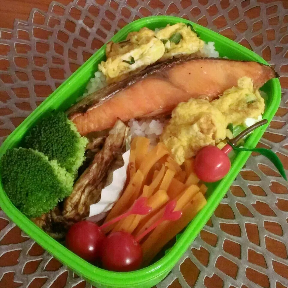 Snapdishの料理写真:☆お弁当:28Jun2016|momomotototokokokoさん