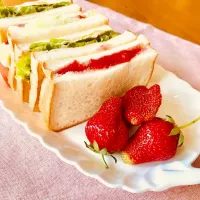 🍓手作りジャムでサンドイッチ|マミさんさん