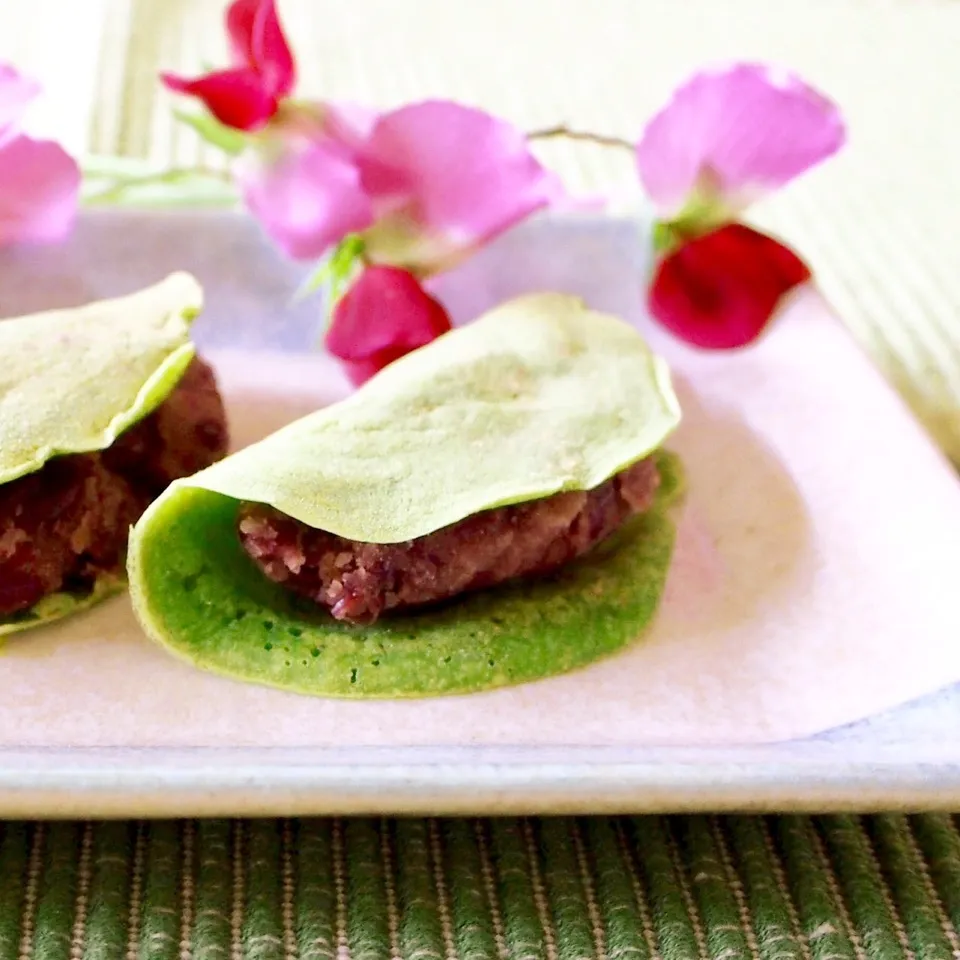 🌸餡子抹茶薄皮包み🌸|マミさんさん