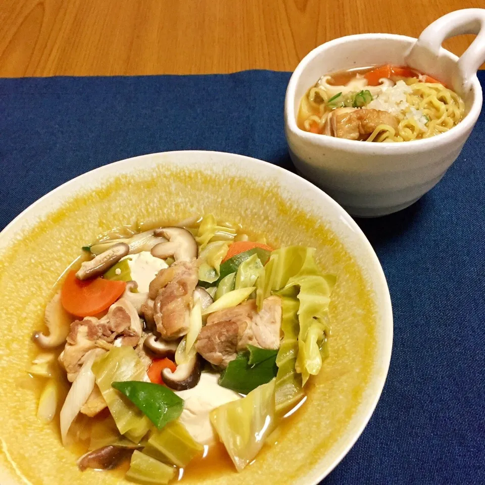 たっぷり香味野菜の旨味噌鍋🥘本格スープでシメはラーメン✨|マミさんさん